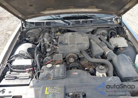 2005 Mercury Grand Marquis Ls/Lse from USA, damaged, VIN 2MEFM75W25X657278